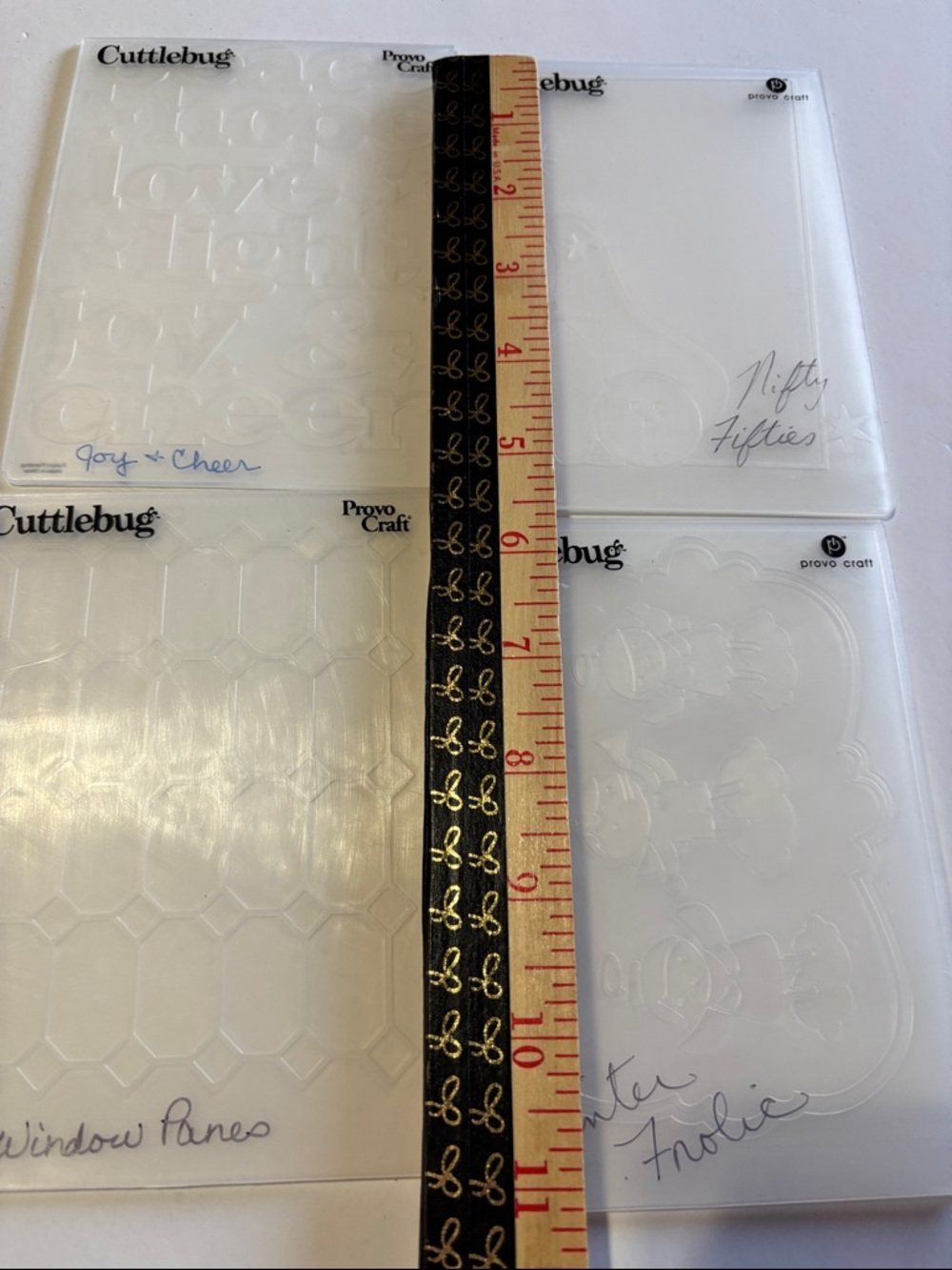 Cuttlebug Embossing Folders - Clear Set - Picture 13 of 16